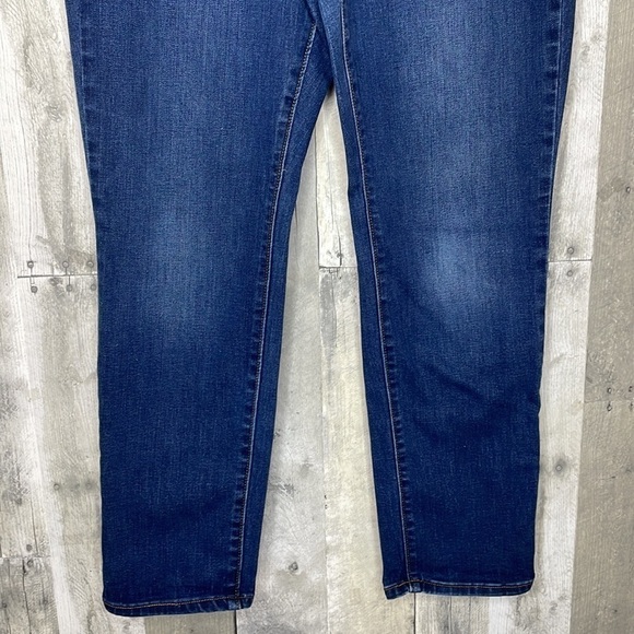 OLD Navy power slim straight mid rise medium wash jeans.  Size 12 short.‎ EUC - Picture 3 of 11